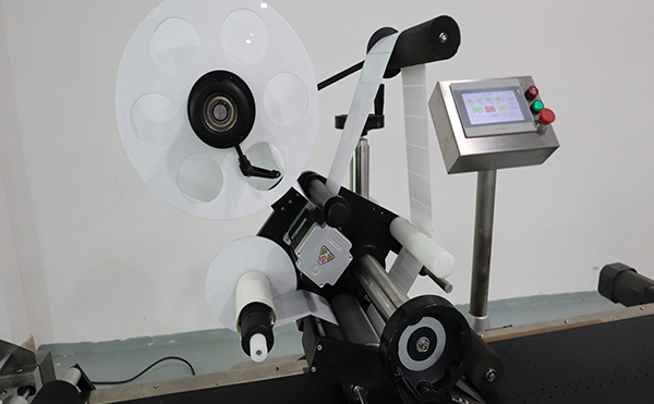 緩存打印貼標(biāo)機,貼標(biāo)機設(shè)備,轉(zhuǎn)角貼標(biāo)機